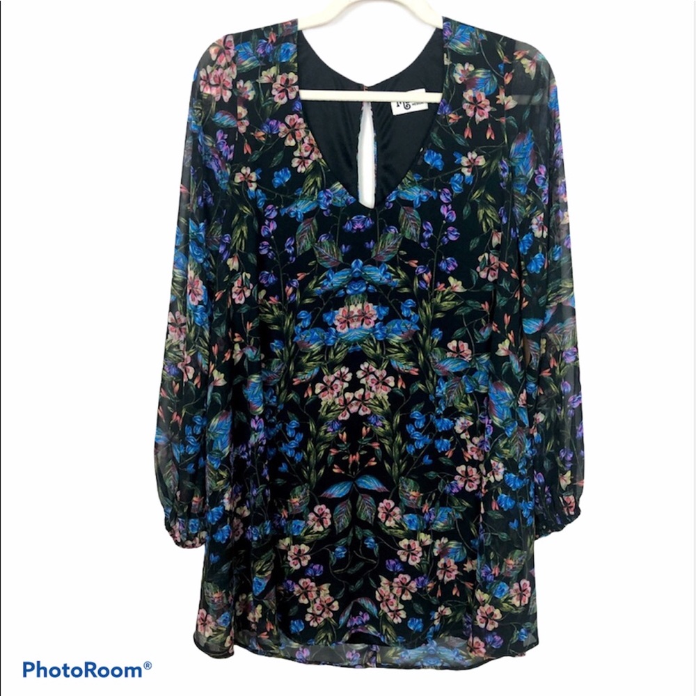 SHOW ME YOUR MUMU  Floral Garden Tunic Top